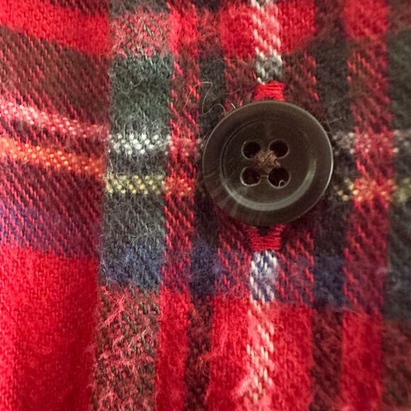 L.L. BEAN | Women's Red Plaid Relaxed Fit Button Down Flannel Shirt | Medium - Picture 4 of 5